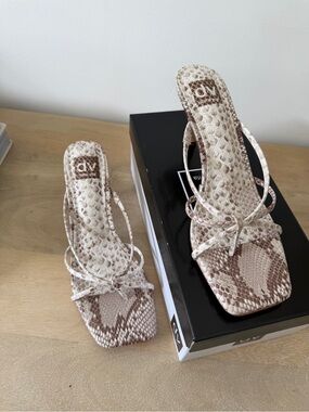DV by Dolce Vita Beige Snake-Print Strappy Slide Heels